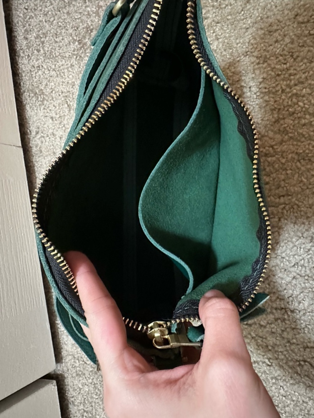 Portland Leather Goods Poppy Crossbody Bag in Bacalar Pebbled Green Leather - Picture 6 of 6